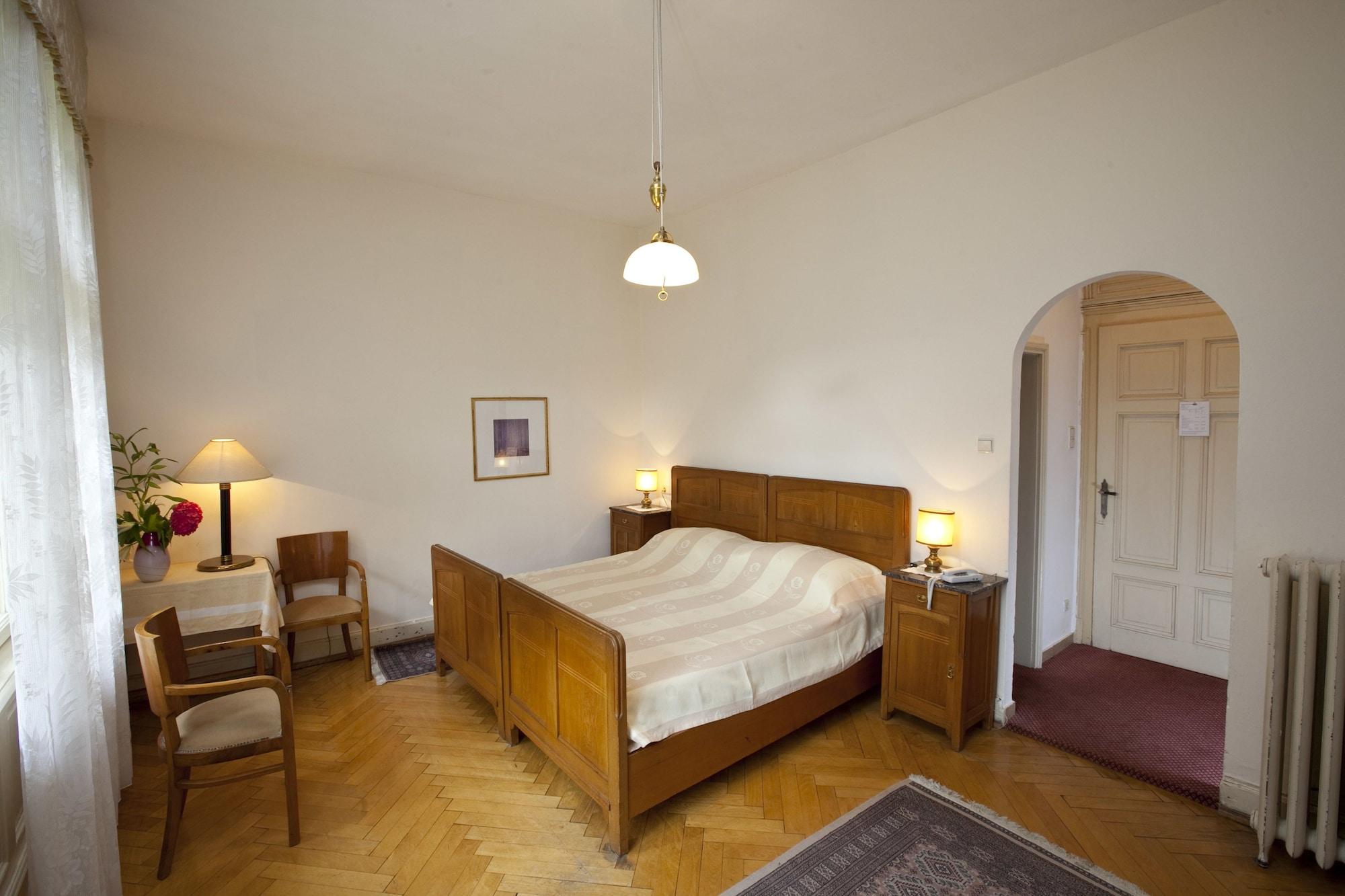 Hotel Villa Westend Мерано Екстериор снимка