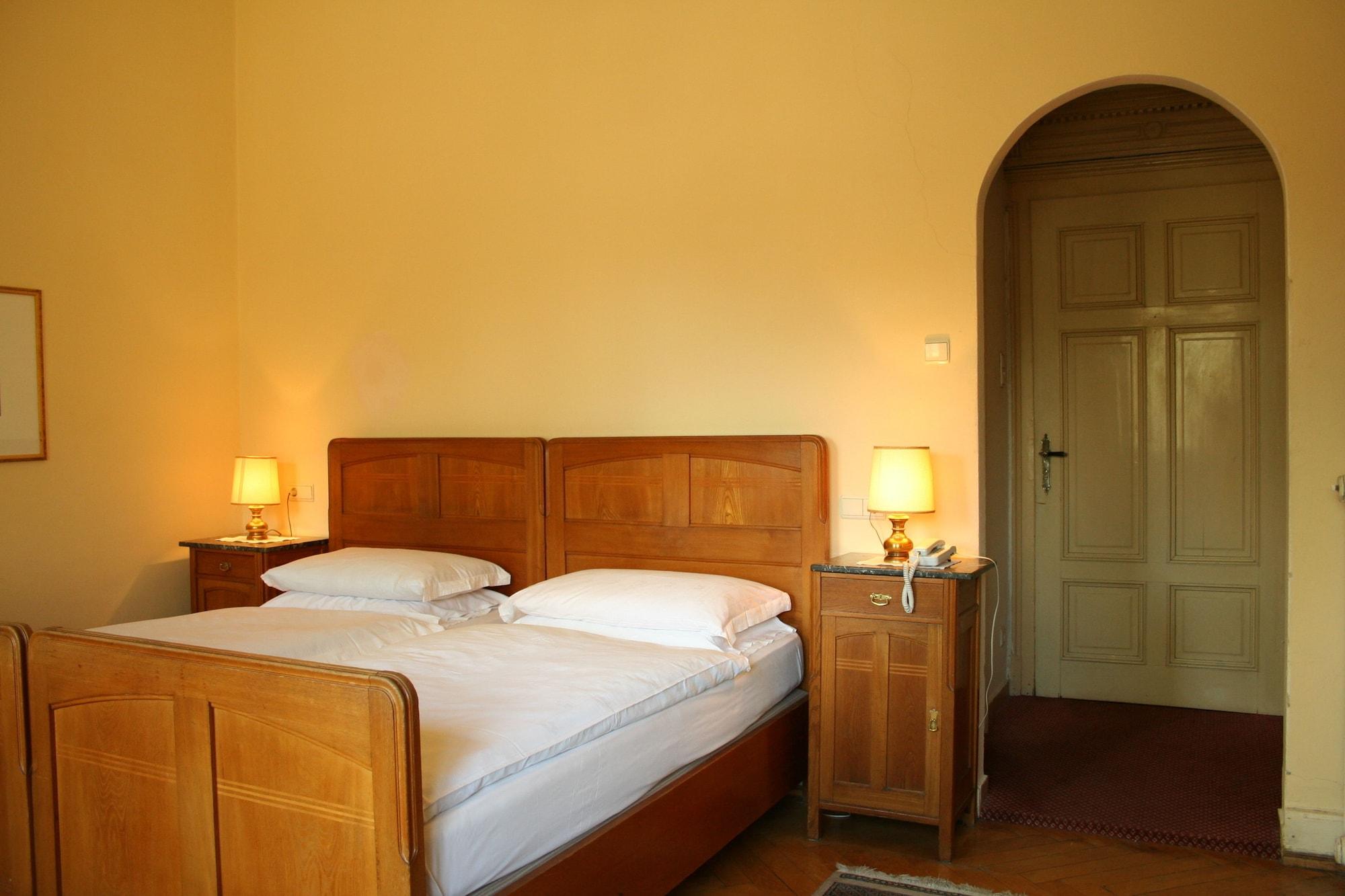 Hotel Villa Westend Мерано Екстериор снимка