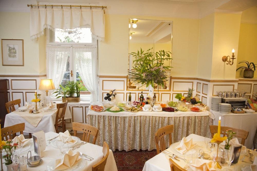 Hotel Villa Westend Мерано Екстериор снимка