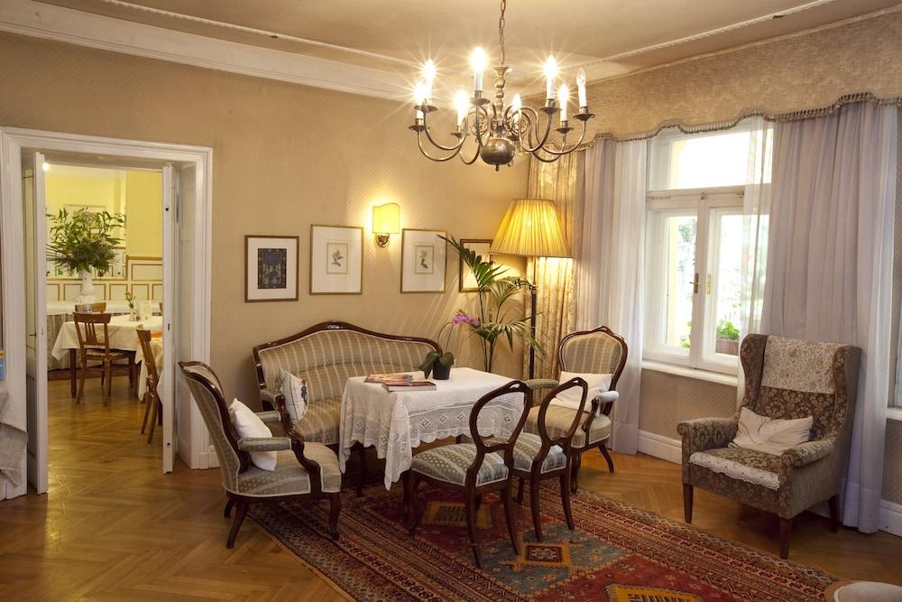 Hotel Villa Westend Мерано Екстериор снимка