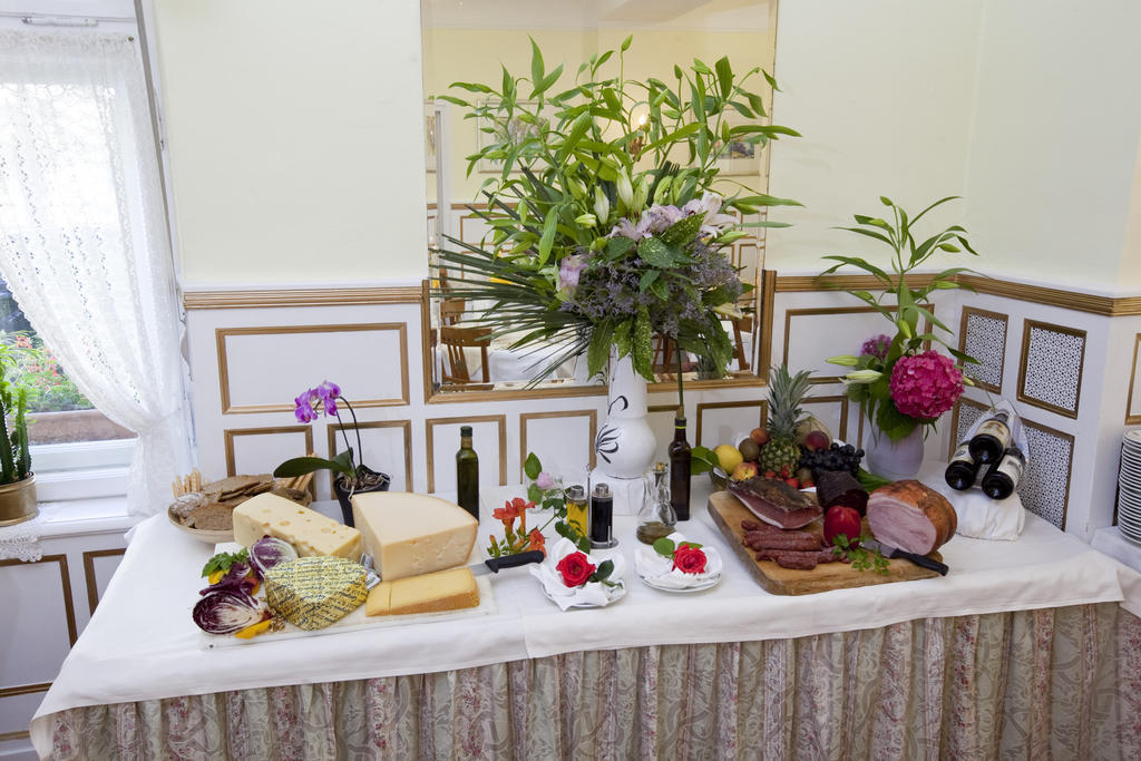 Hotel Villa Westend Мерано Екстериор снимка